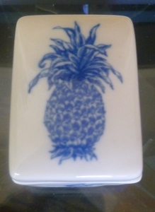 charleston pineapple porcelain